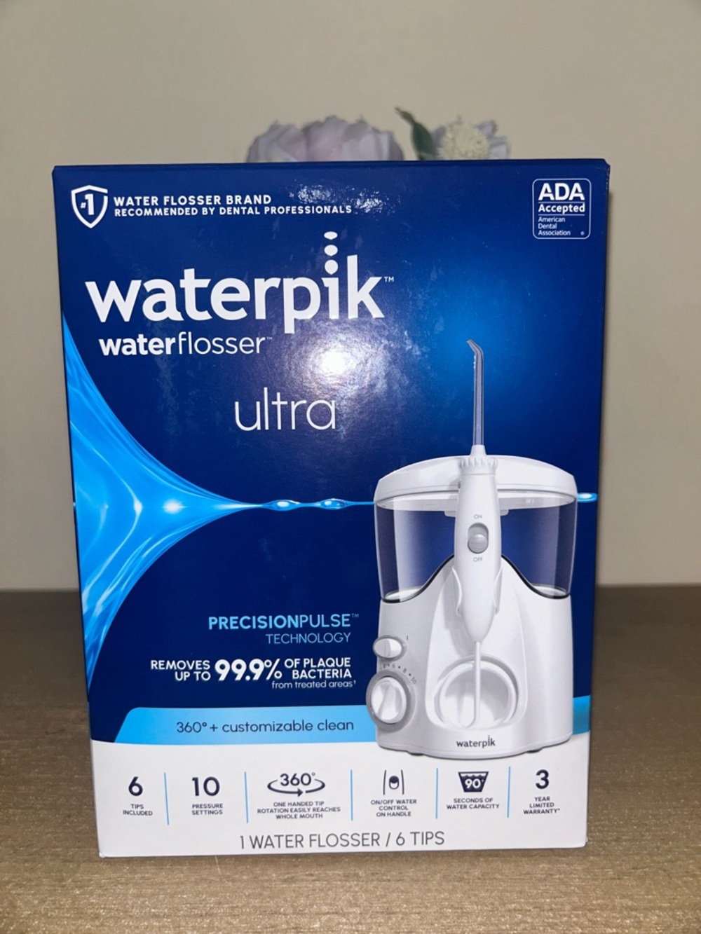 Waterpik Water Flosser Ultra with 10 settings NIB